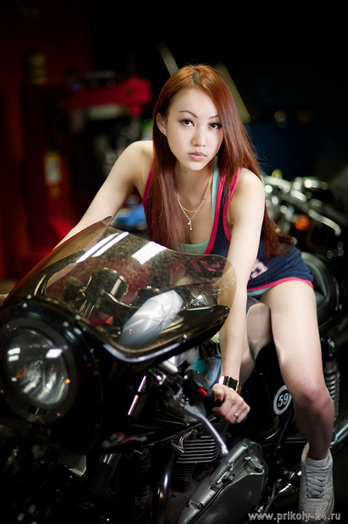 девушки за рулем мотоцикла